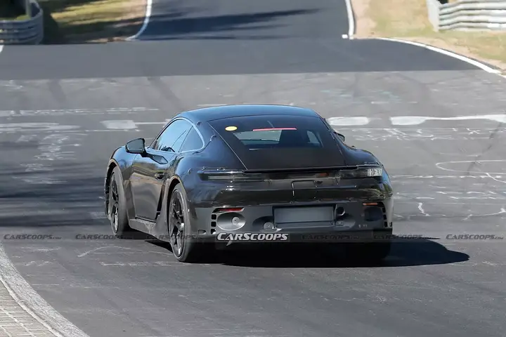 Porsche-Cayman-electric-scoop-00010-1536x1026