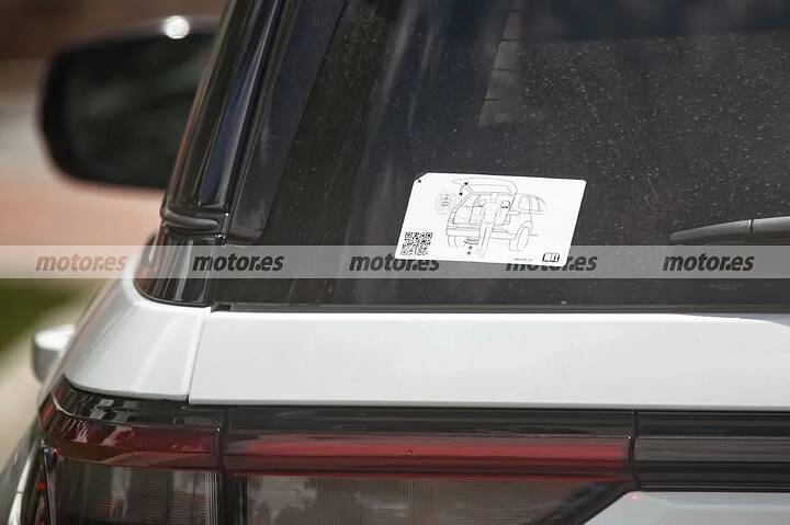 jeep-grand-cherokee-facelift-2026-fotos-espia-2024103165-1720679071_22