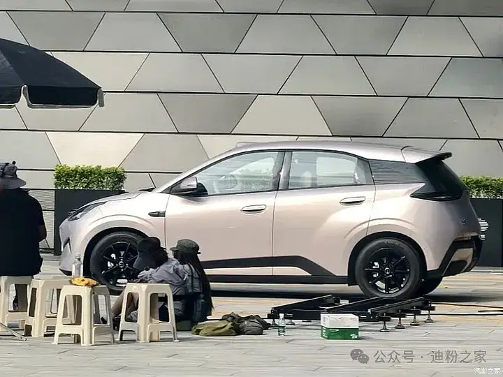 1200x0_1_newcarscoops__ChxpWGqwi-KACR5oAAqak3Gq7FU281