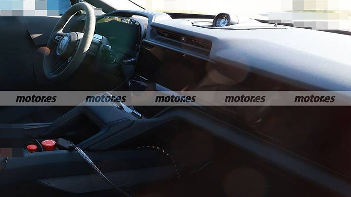 Finally revealed! The new electric Porsche Cayenne reveals its interior (and its new face, too)