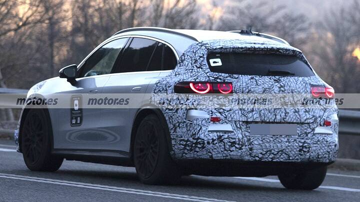 El Mercedes-AMG GLC 53 EQ se destapa, un futuro SUV eléctrico extremo con más potencia de la que imaginas 15