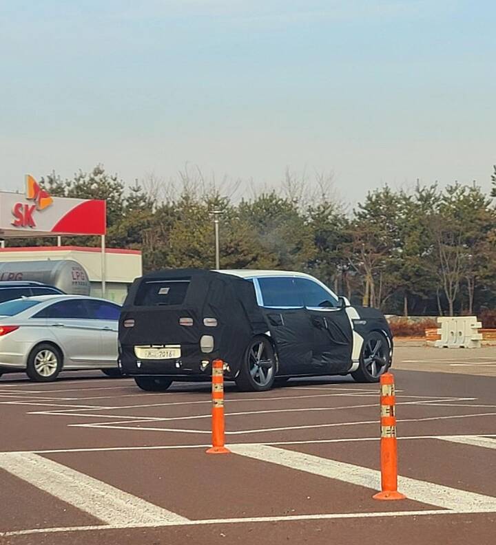 thumb-1a2d82a0d1e292c3069e3a652bbbc2b6_1765516083_4394_950x1046