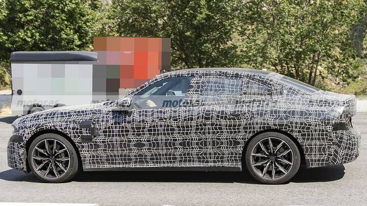 bmw-serie-3-330-phev-2027-fotos-espia-2025109425-1753893961_7
