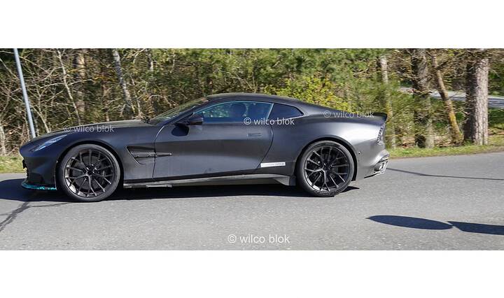 Is this an Aston Martin Vanquish S... or a mule for a V12 powered limited edition special proje (1)