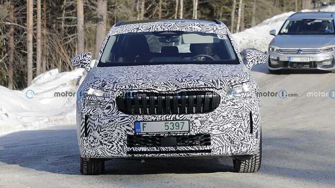 2024-skoda-kodiaq-front-view-spy-photo