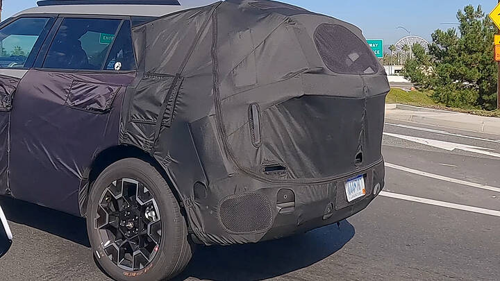 2027 Hyundai Tucson LWB US spec spotted 0-32 screenshot