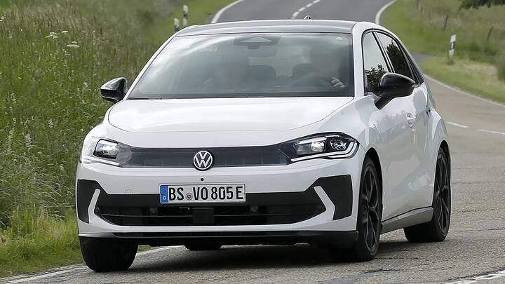 VW ID2 spy shots - front 3_4_mqc0nv