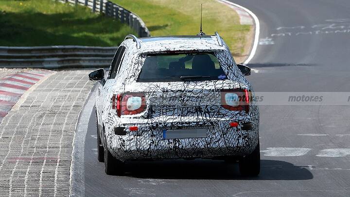 El nuevo Mercedes GLB 2027 se enfrenta a Nürburgring en unas pruebas vitales para el desarrollo 14
