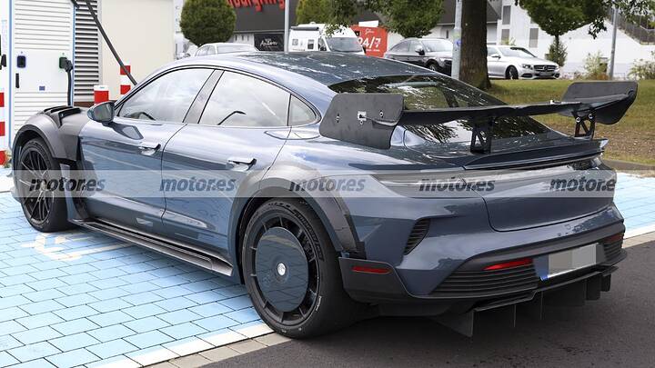 El Taycan más salvaje de la historia vuelve a dejarse ver en fotos espía, Porsche quiere volver a ser el rey 8