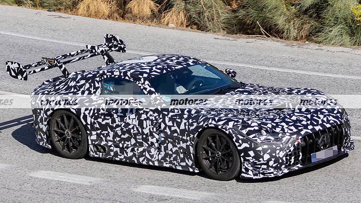 mercedes-amg-gt-black-series-2027-produccion-fotos-pruebas-2026116784-1791046736_6