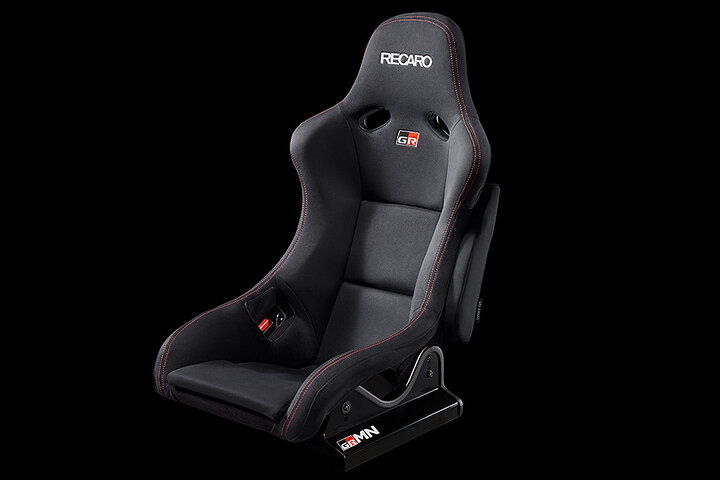 RECARO full bucket seats with side airbags