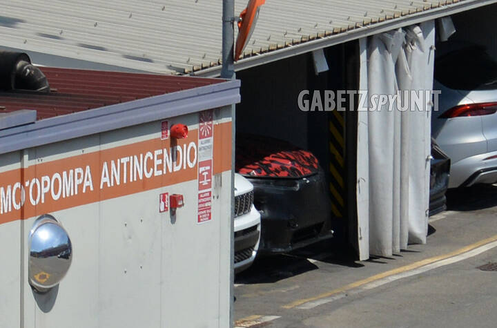 May be an image of ‎car and ‎text that says '‎GABETZs GABETZSPYUNIT ZSPYUNA ברא LO עפרה MC ΌPOMΑ ANTINCENDIO EHOHo DHIO EH IF‎'‎‎