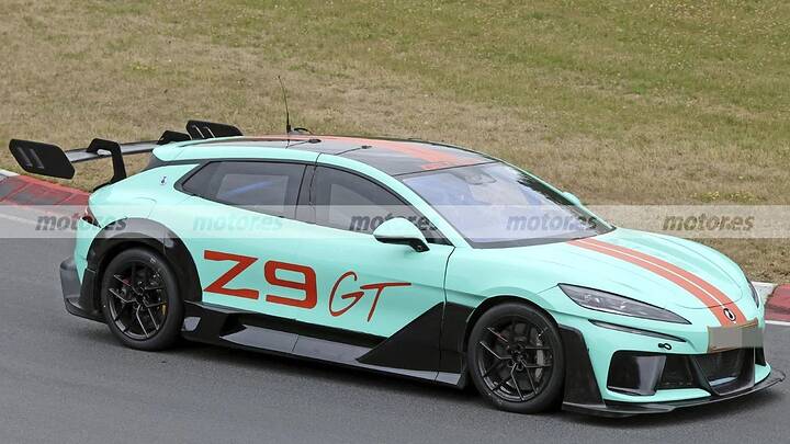 imgi_116_denza-z9gt-xtreme-fotos-espia-nurburgring-2026116024-1787659899_7