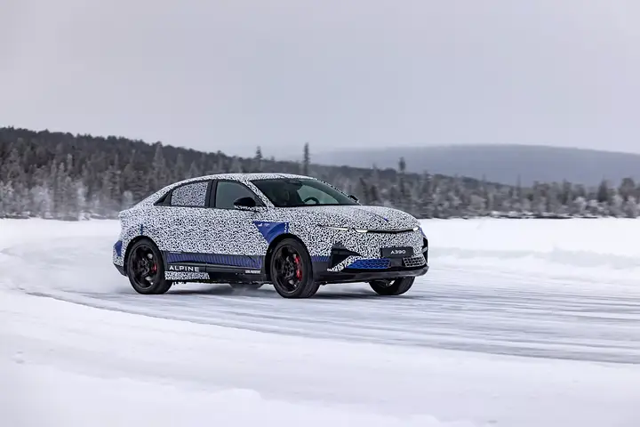 Alpine-A390-winter-test-00042-1536x1025