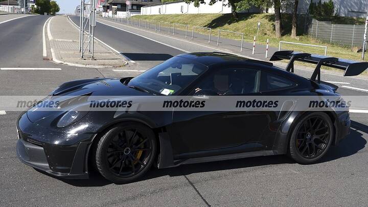porsche-911gt2-rs-2026-fotos-espia-2025108151-1747219539_18