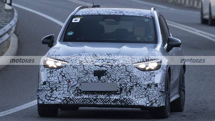 El Mercedes-AMG GLC 53 EQ se destapa, un futuro SUV eléctrico extremo con más potencia de la que imaginas 0