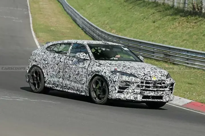 2026-Lamborghini-Urus-Facelift-5-768x513