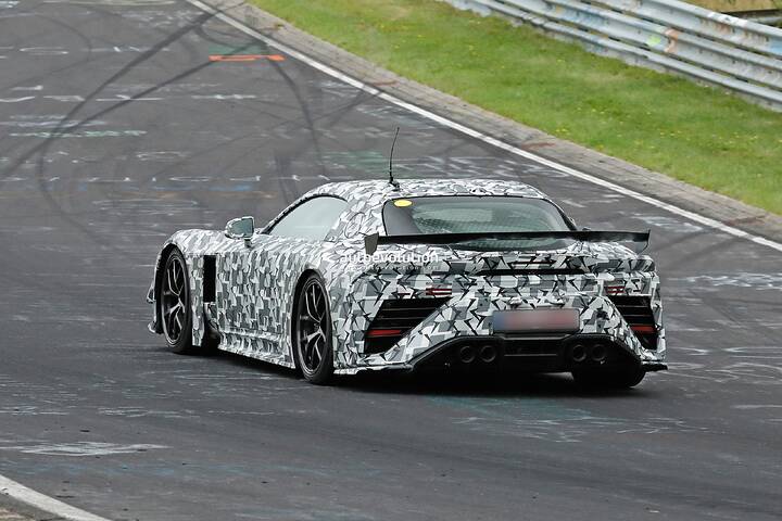 imgi_91_heres-the-lexus-lfr-supercar-like-youve-never-seen-it-before_26