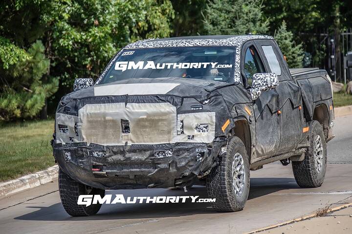 2027-Chevrolet-Silverado-ZR2-1500-Prototype-Spy-Shots-September-2025-Exterior-003