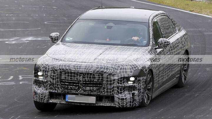 BMW resucita al Serie 7 Alpina, lujo extremo y actitud sin filtros para incomodar al Clase S ya rugen en Nürburgring 4