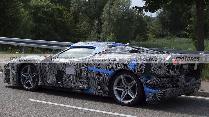 ferrari-fotos-espia-2025109415-1753870279_7