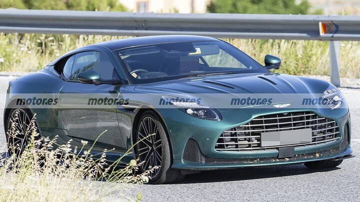 Cazado el próximo DB12 AMR en pruebas, esta mula de Aston Martin deja claro que habrá más de 700 CV 0