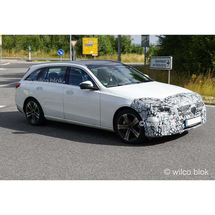 Mercedes C-class facelift is on the way, featuring redesigned headlights and taillights plus up (1)