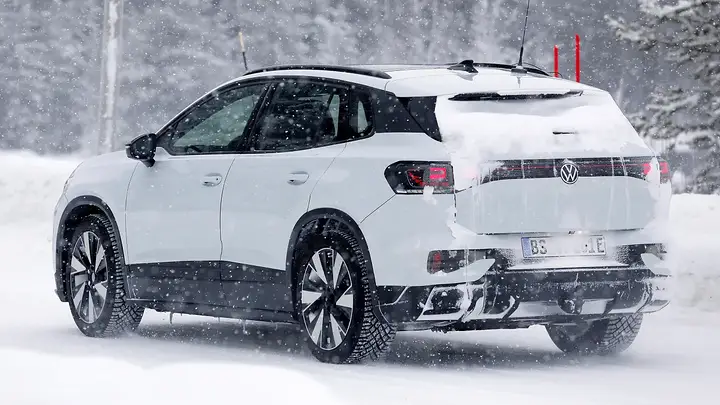 Volkswagen-ID.-Tiguan-spy-shots-_newcarscoops_2