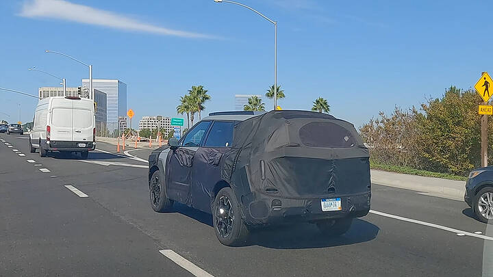 2027 Hyundai Tucson LWB US spec spotted 0-10 screenshot