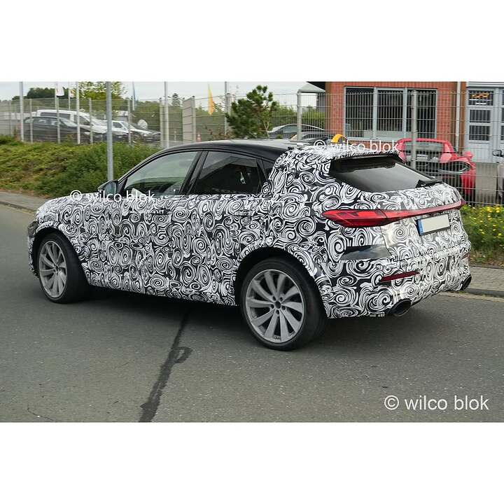 Audi RSQ5 Sportback spied near the Nürburgring!It could use the same 639 HP V6 plug-in hybrid p (1)