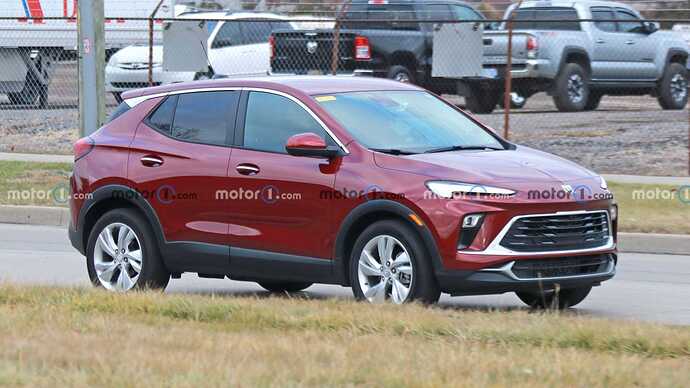 refreshed-buick-encore-gx-spy-shots (3)