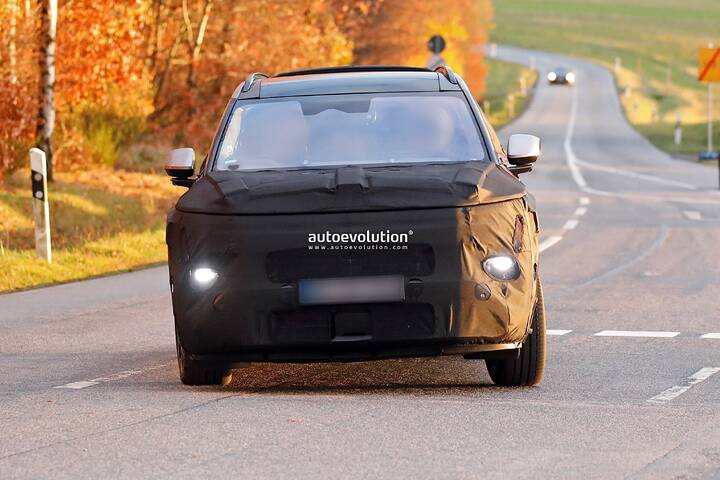 imgi_50_hyundais-new-gen-2027-tucson-spied-again-high-performance-tucson-n-rumored_2