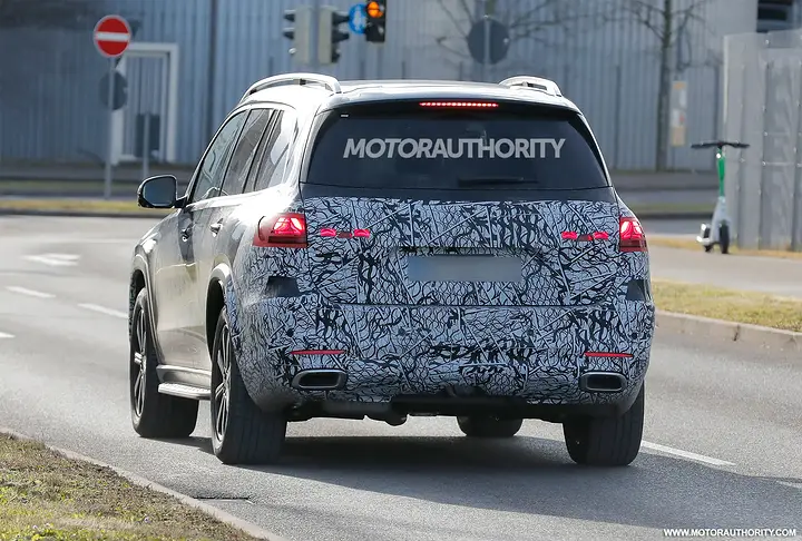 2027-mercedes-benz-gls-class-facelift-spy-shots--photo-via-baldauf_100954010_h