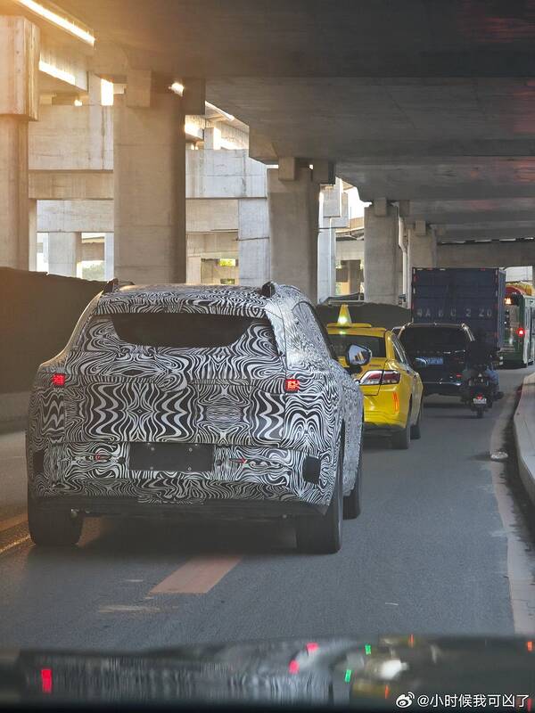 9e735071gy1i5elssrz8vj20u0140ag6