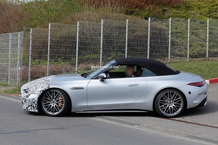 spy-photos-refreshed-2027-mercedes-amg-gt-and-sl-63-don-t-hide-much-anymore-but-might-deceive_10