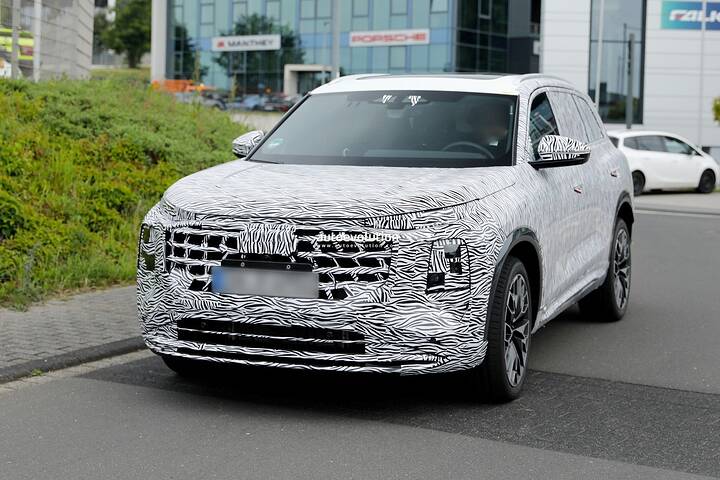 china-s-2026-audi-q6-facelift-shows-q6-e-tron-styling-cues_12