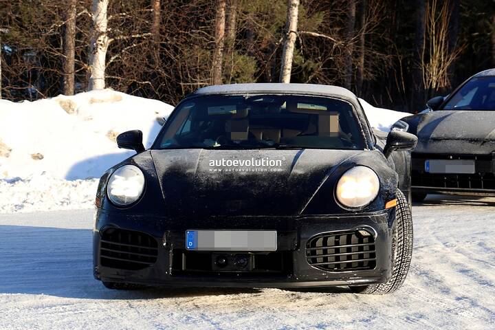 imgi_86_spy-photos-new-porsche-911-turbo-touring-shows-flush-automatically-extending-spoiler_15