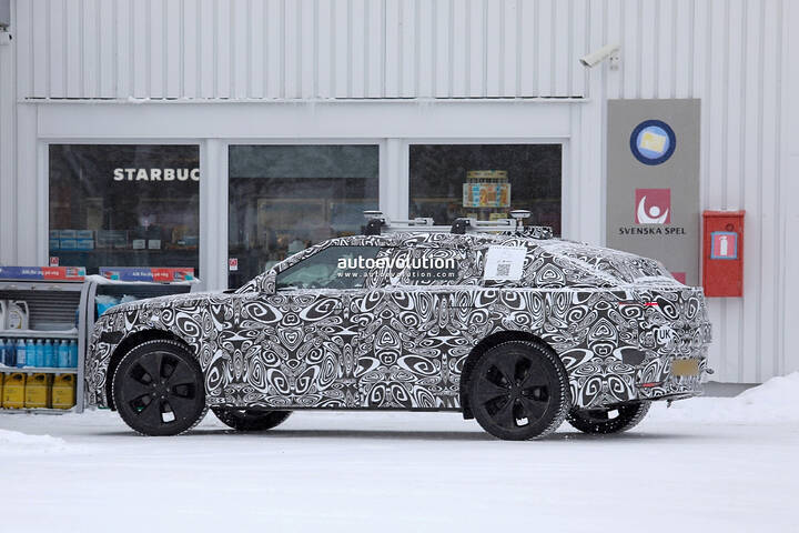 2027-range-rover-velar-electric-spotted-newcarscoops-0017