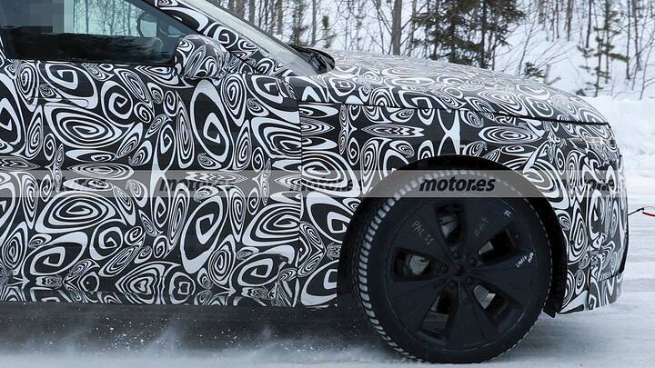 range-rover-velar-ev-2026-pruebas-invierno-2025107423-1743164064_13