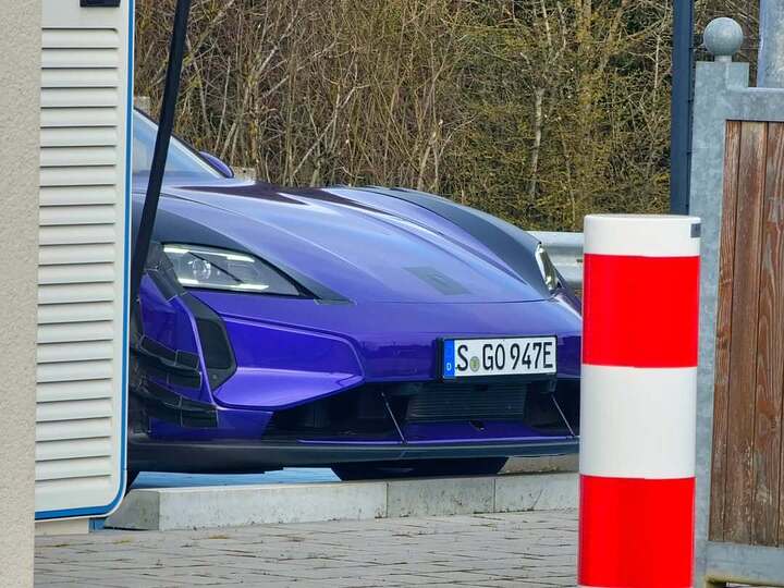 What in the energiser bunny heck is this#manthey #taycanturbogt #nürburgring #porsche