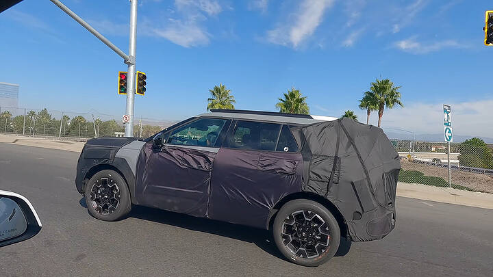 2027 Hyundai Tucson LWB US spec spotted 0-40 screenshot