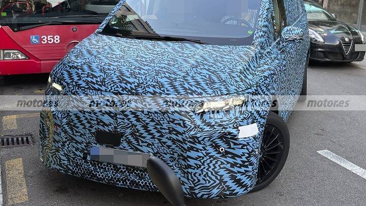 Mercedes didn't want you to see it like this, the new electric VLE, ​​caught like never before in these spy photos 2