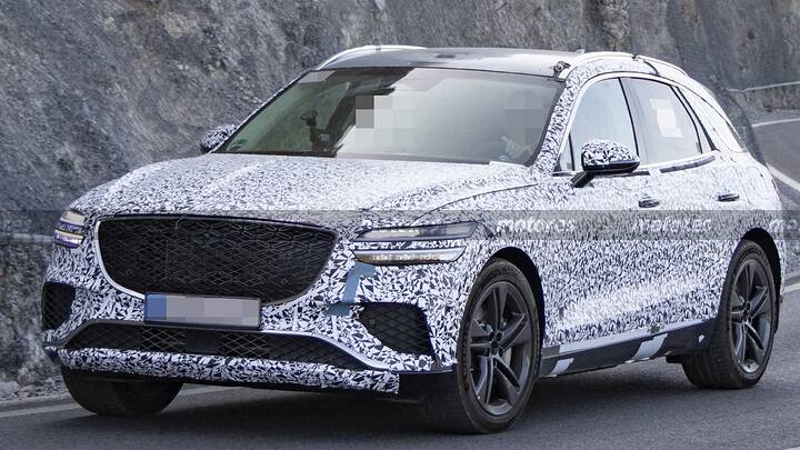 2027 Genesis GV70 Hybrid Spied_newcarscoops_no-2026116208-1788456646_3