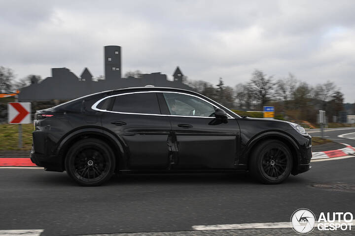 porsche-cayenne-coupe-ev-212da-c107907042025213318_7