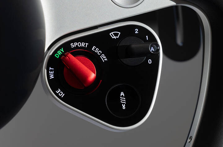 ferrari-luce-interior-real-1