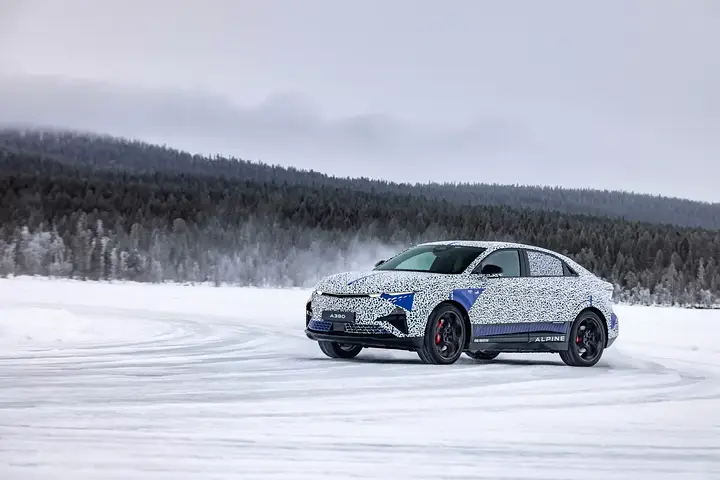 Alpine-A390-winter-test-00039-1536x1025