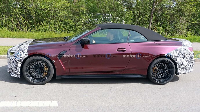 bmw-m4-convertible-side-view-facelift-spy-photo (1)
