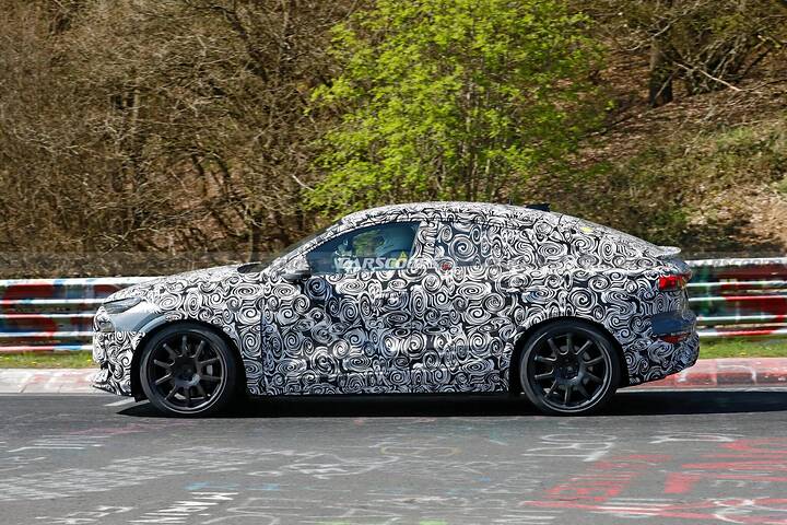 2027 Audi RS Q6 Sportback e-tron was spied -newcarscoops_9image