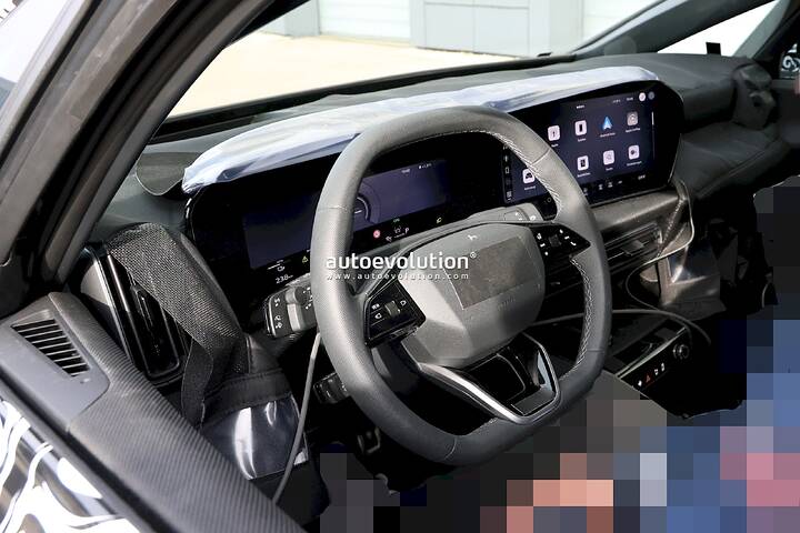 imgi_55_here-is-the-interior-of-the-2027-audi-a2-e-tron-before-you-re-supposed-to-see-it_18
