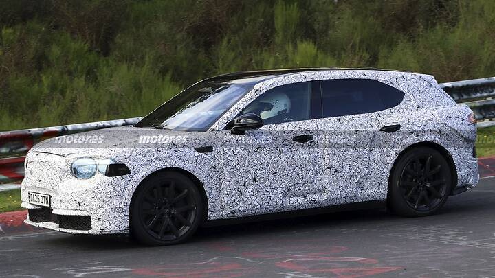 bentley-urban-suv-luxury-fotos-espia-2027-nurburgring-2025110509-1760443541_11